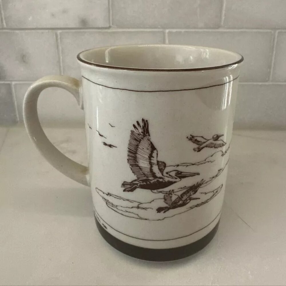 Vintage Ceramic Pelican Coffee Mug Down East Crafts-Yarmouth ME Made In Japan - Picture 3 of 4
